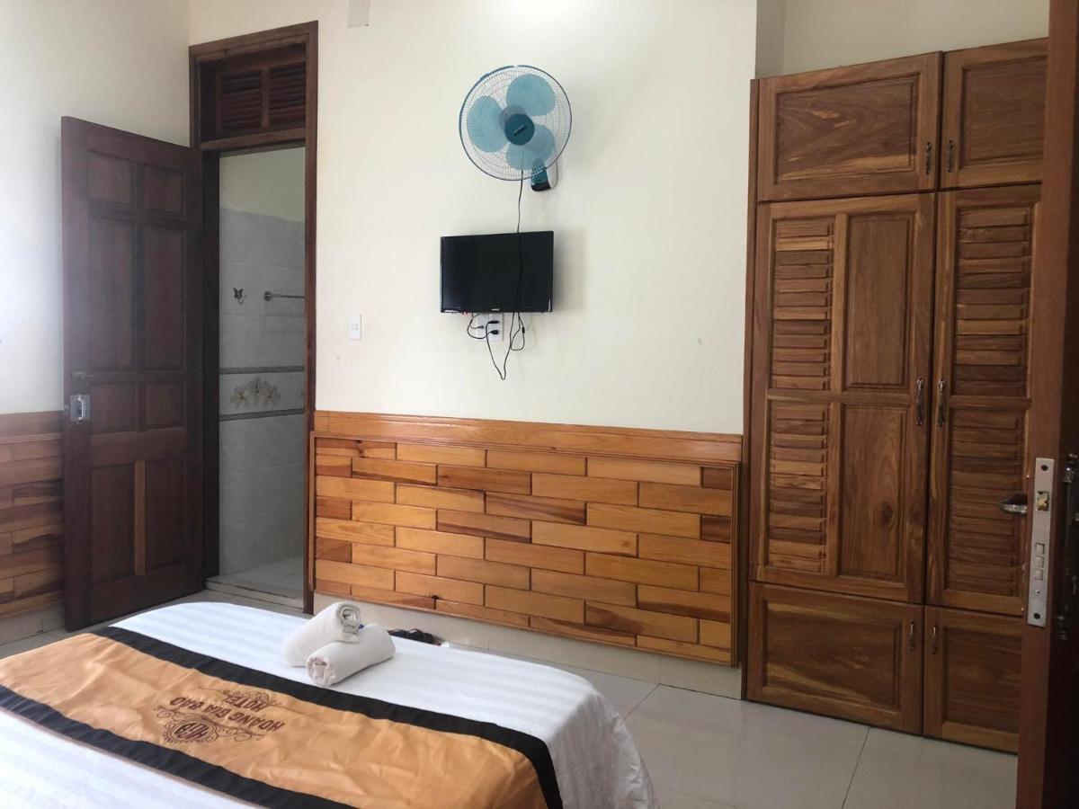 Hoang Gia Bao Hotel Kon Tum Екстер'єр фото